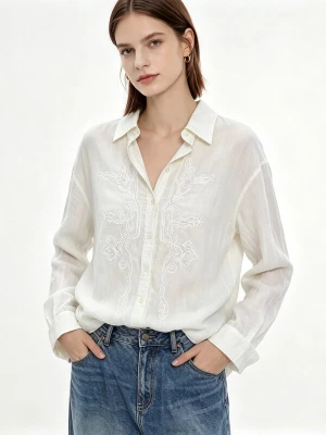 Foto van product yoligex Shirt 'Oversize-Leinenbluse mit floraler Stickerei und Perlendetails' wit