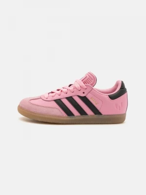 Foto van product Zaalvoetbalschoenen adidas Originals donkerroze