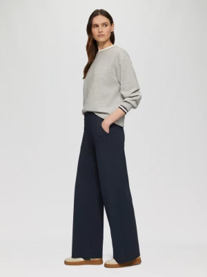 Foto van product Zachte jersey broek in een relaxed fit met hartjesborduursel s.Oliver blauw
